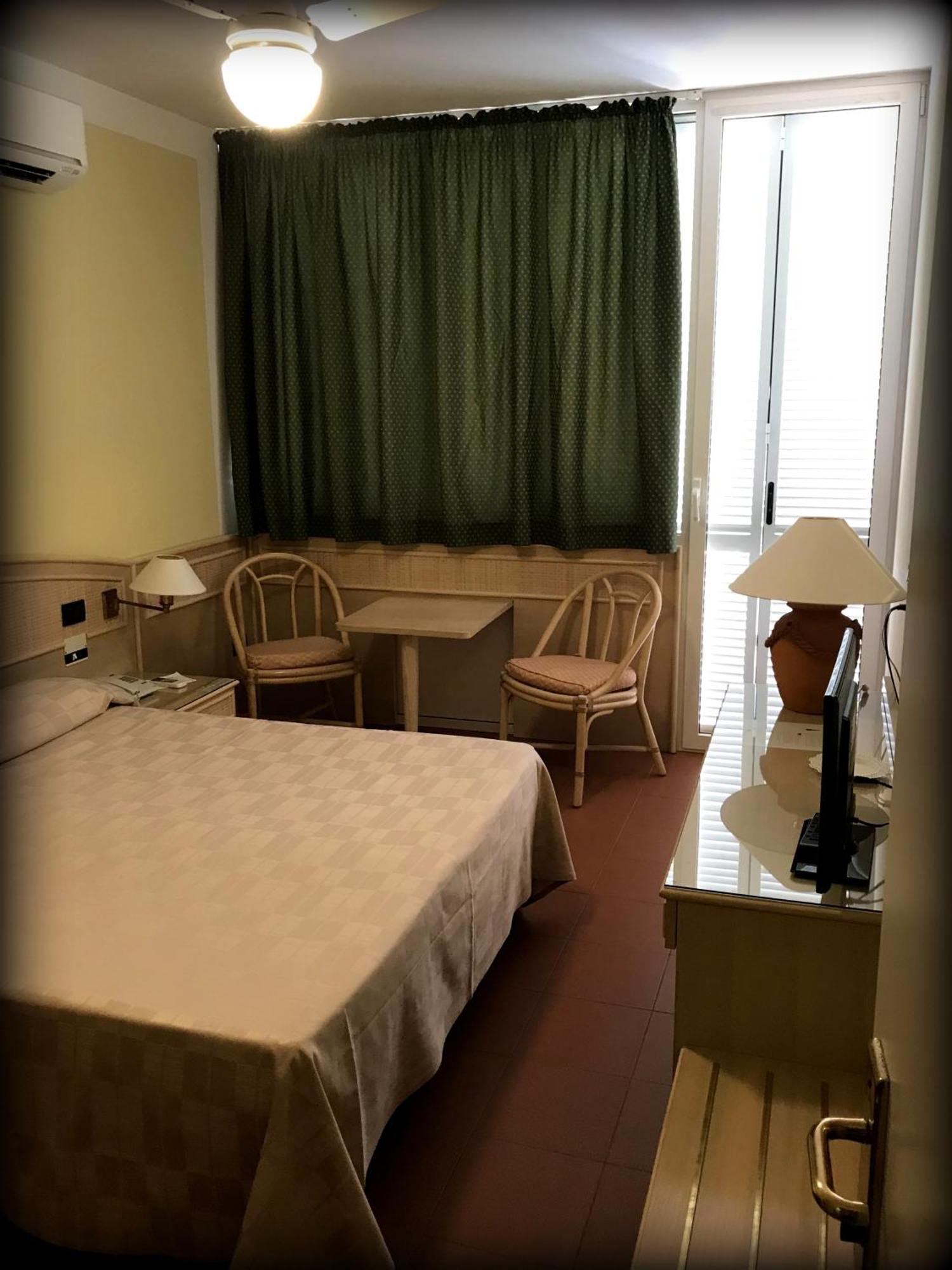 Hotel Viticcio Portoferraio Ruang foto