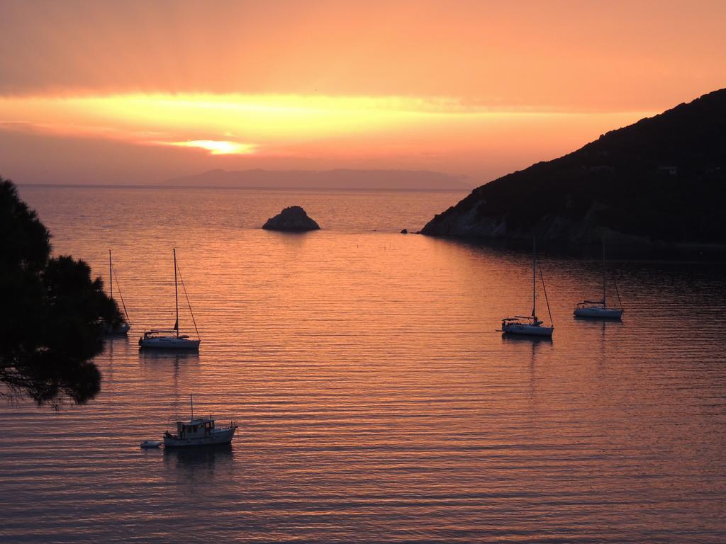 Hotel Viticcio Portoferraio Bagian luar foto